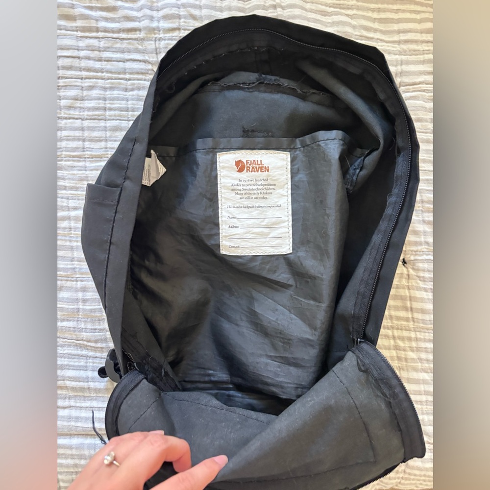 Fjällräven Kånken backpack in black - Picture 3 of 5